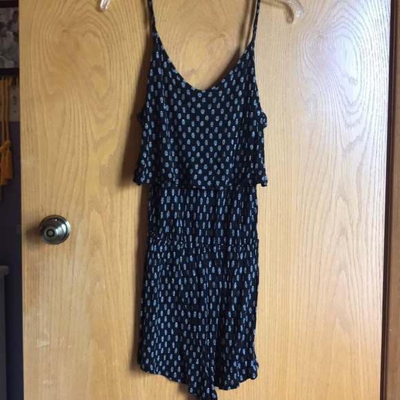 Patterned Romper - Picture 2 of 2